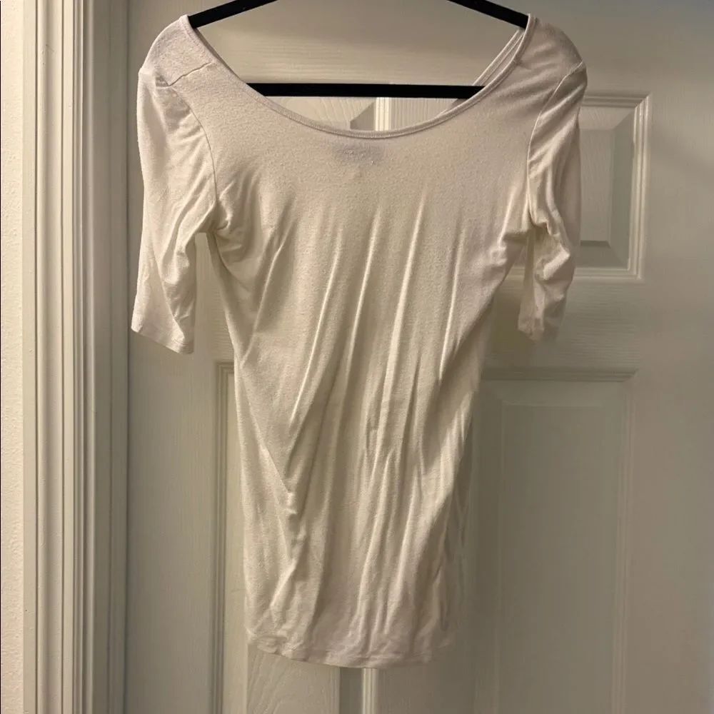 Elegant White Women's Top AQUA White Short Sleeve Top - Size Medium